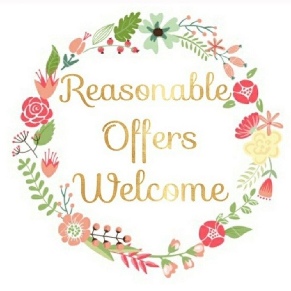 🌸 I accept 99% of offers!! 🌸